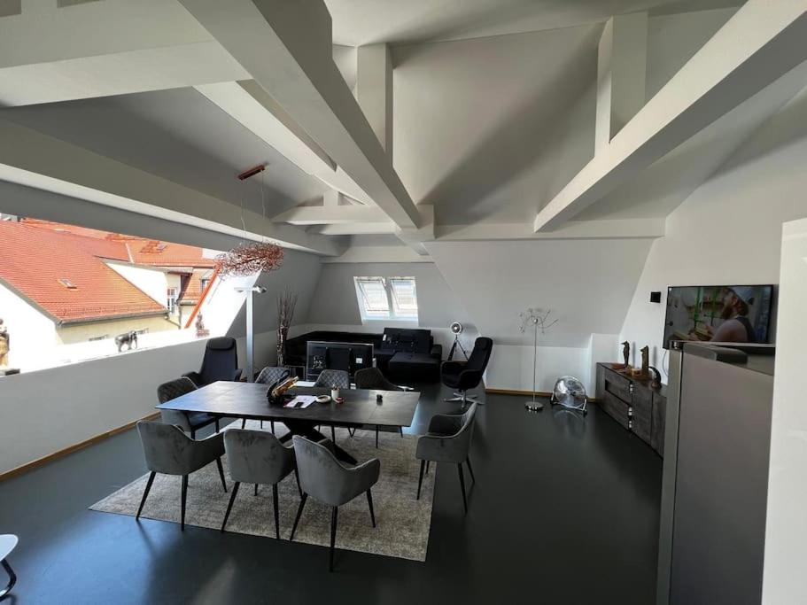 6 Zimmer Maisonette-Penthouse Pool Dachterrasse Luxus Мюнхен Экстерьер фото